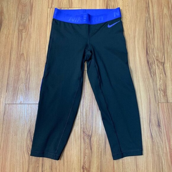 Nike Pro Black & Blue Hypercool Flash Capri Leggings - Picture 3 of 13